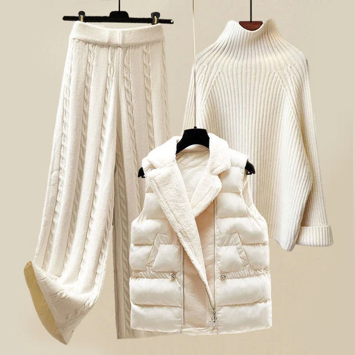 Carmen |  Fashionable knitwear ensemble